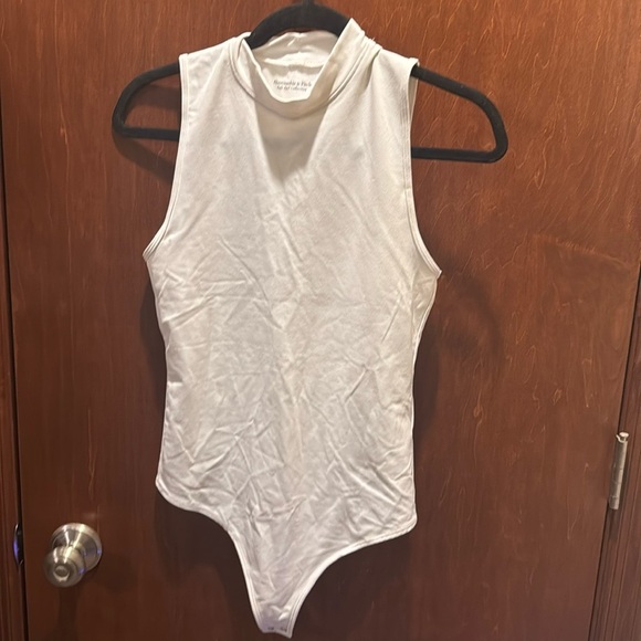 Women’s size medium Abercrombie and Fitch collar, bodysuit soft AF collection - Picture 1 of 5